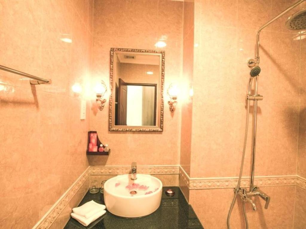 Den Long Do Hotel Nha Trang Zewnętrze zdjęcie