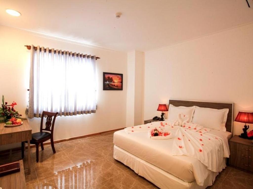 Den Long Do Hotel Nha Trang Zewnętrze zdjęcie
