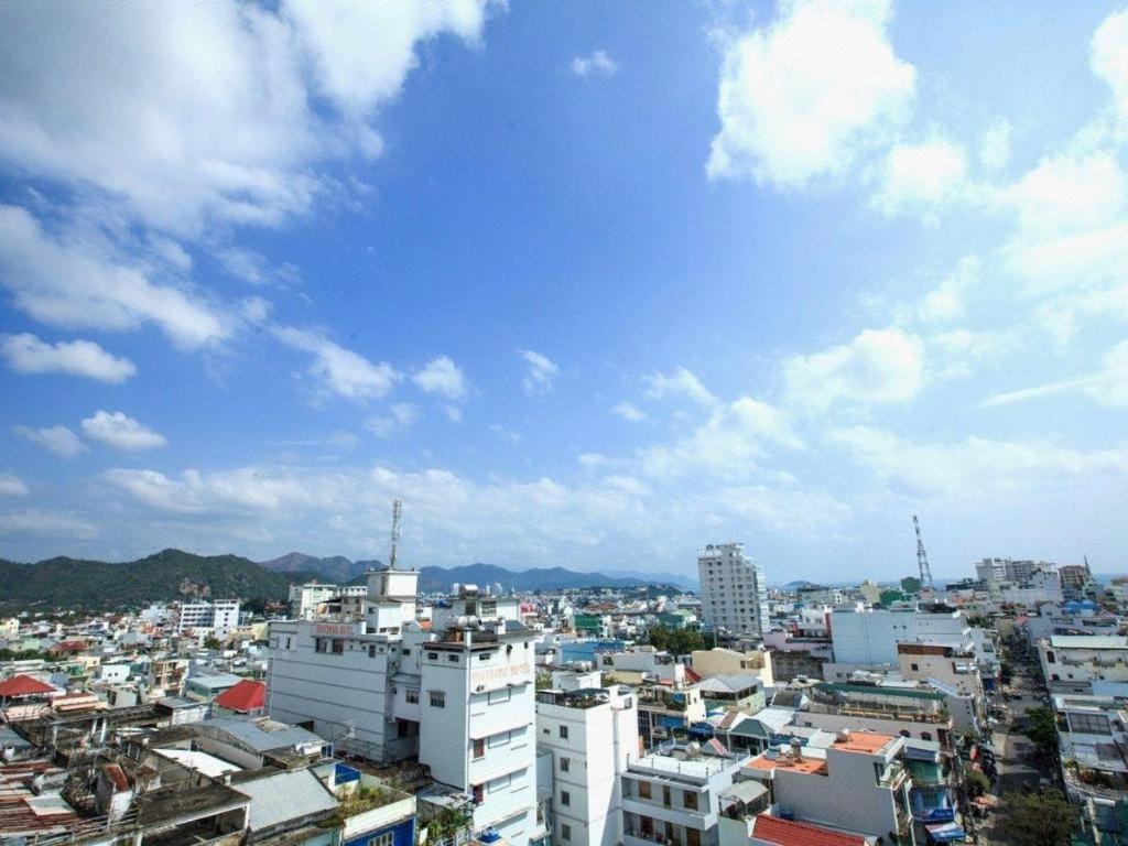 Den Long Do Hotel Nha Trang Zewnętrze zdjęcie