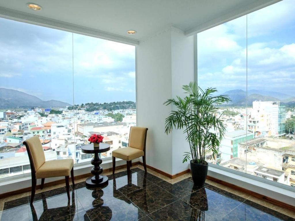 Den Long Do Hotel Nha Trang Zewnętrze zdjęcie