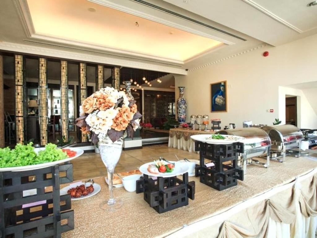 Den Long Do Hotel Nha Trang Zewnętrze zdjęcie