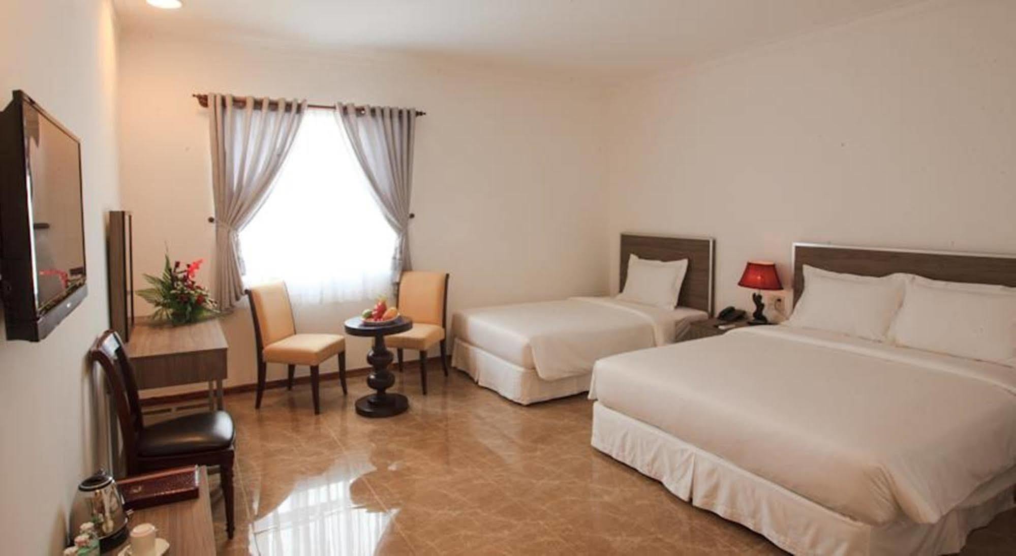 Den Long Do Hotel Nha Trang Zewnętrze zdjęcie