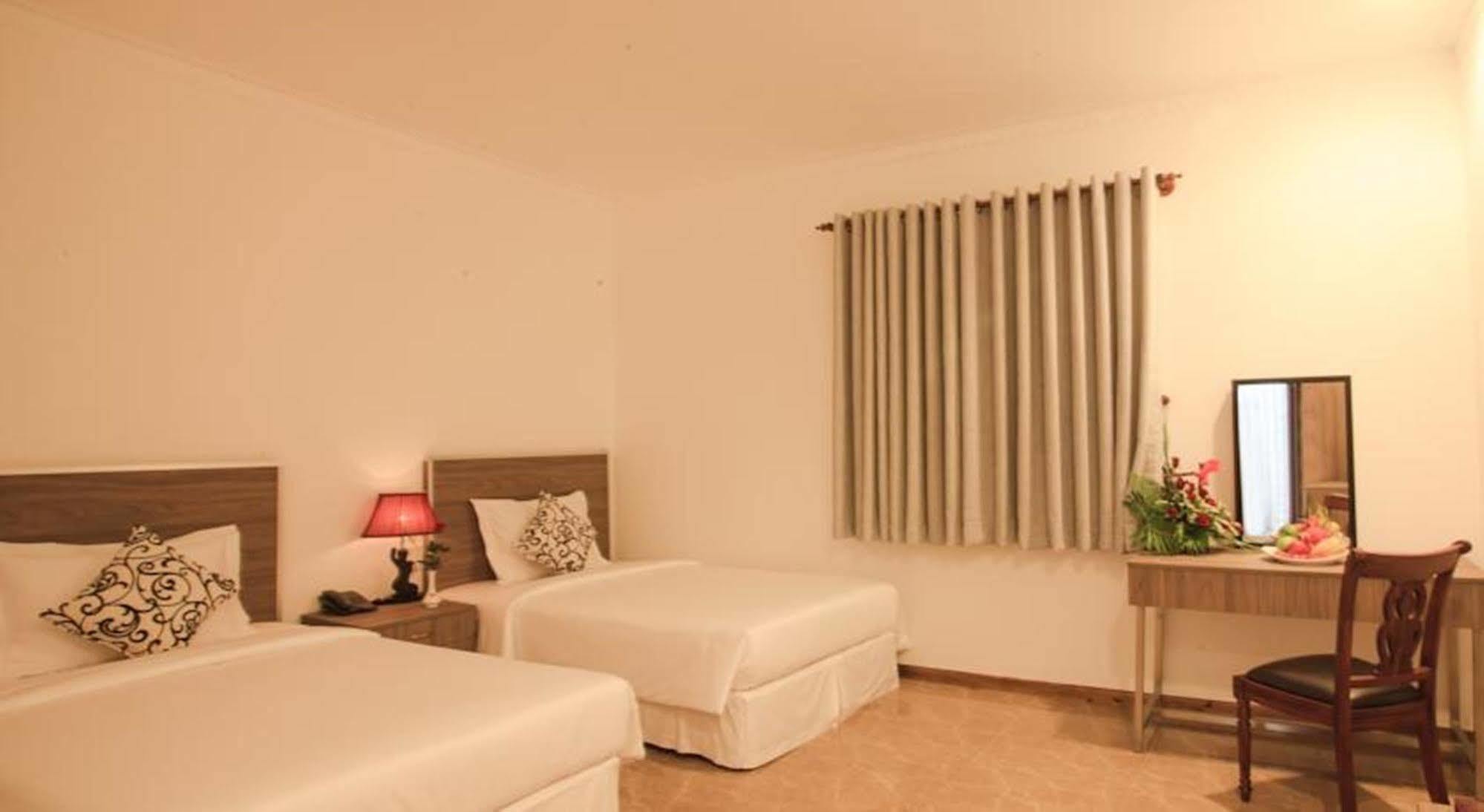 Den Long Do Hotel Nha Trang Zewnętrze zdjęcie